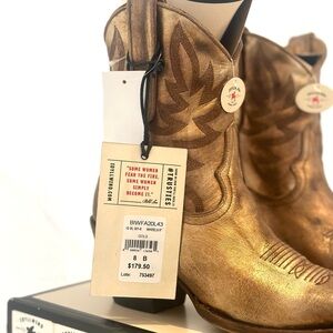 Brand New Idyllwind Gold Ankle Boots. Comes with box.